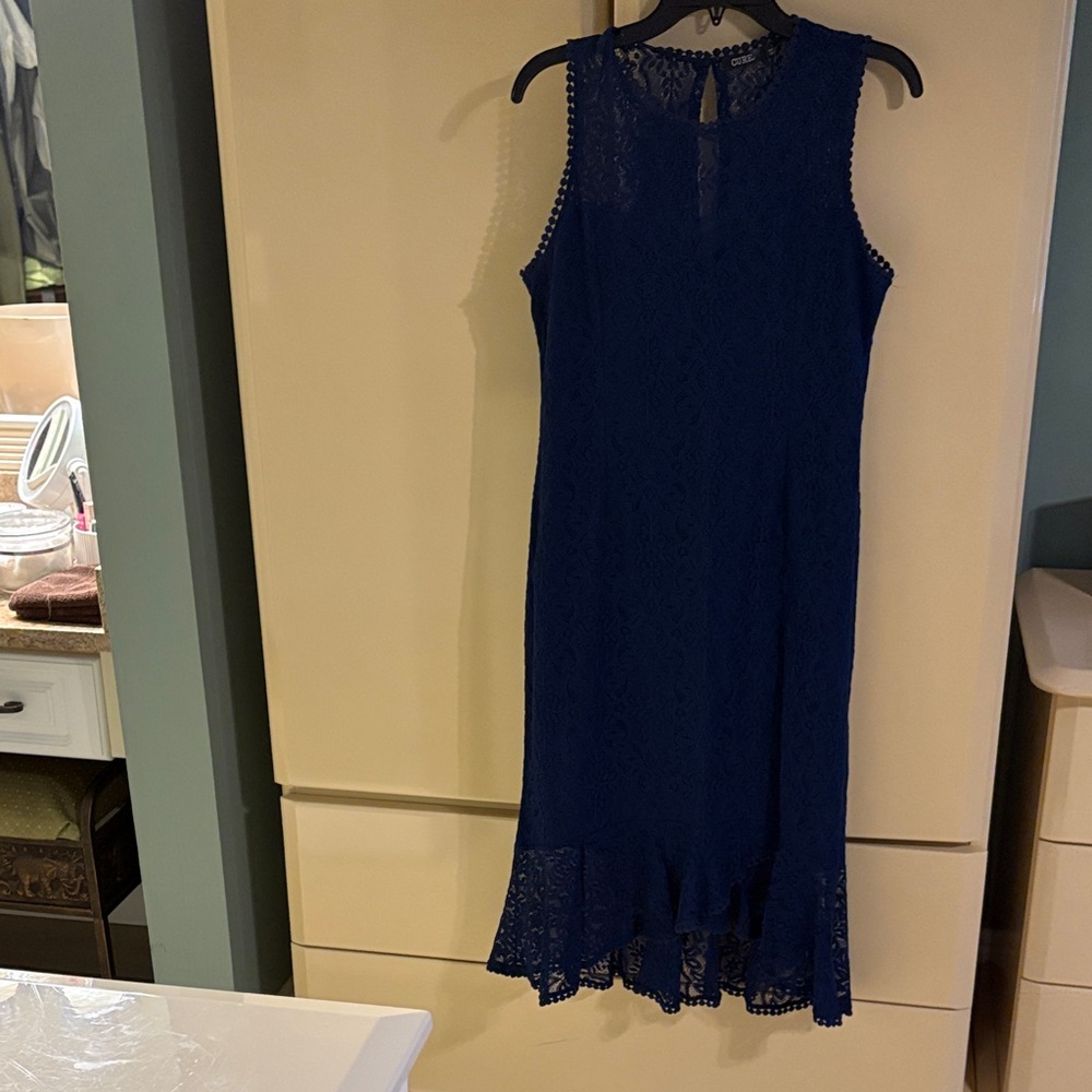 Chic Navy Lace Midi Dress